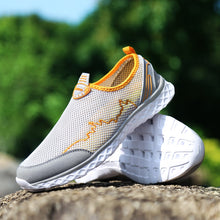 Load image into Gallery viewer, Summer Outdoor Shoes Men Women Lightweight Breathable Mesh Creek Beach Quick Dry