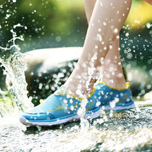 Load image into Gallery viewer, Summer Outdoor Shoes Men Women Lightweight Breathable Mesh Creek Beach Quick Dry